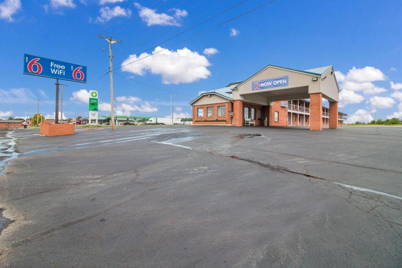 Motel 6-Metropolis, Il Экстерьер фото